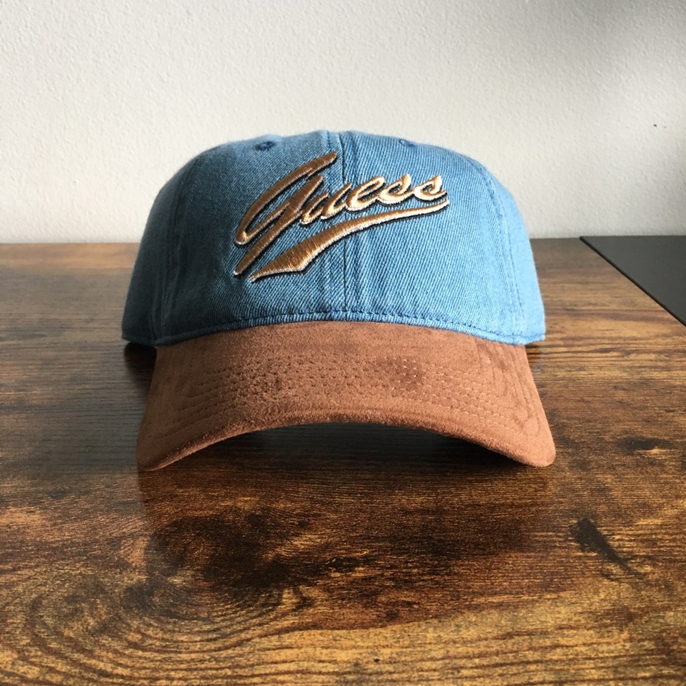 Guess strapback